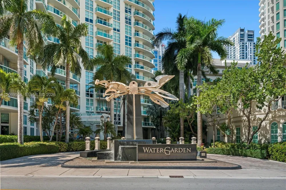 347 N New River Dr E, Fort Lauderdale, FL 33301