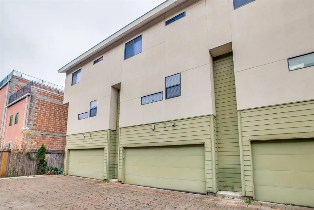 1605 Bonner St, Houston, TX 77007