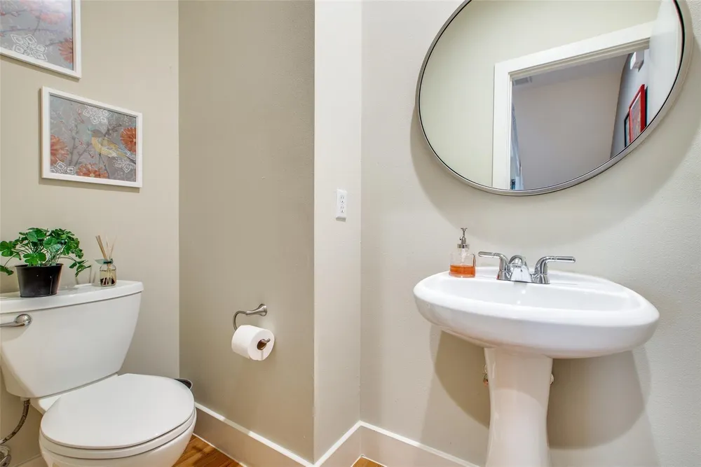 1605 Bonner St, Houston, TX 77007