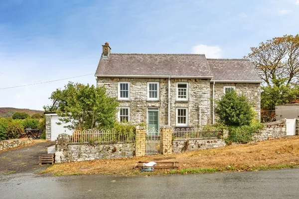 Sarnau, Llandysul, Ceredigion, SA44