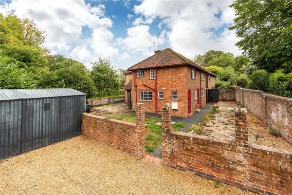 Coles Lane, Ockley, RH5 photo 11