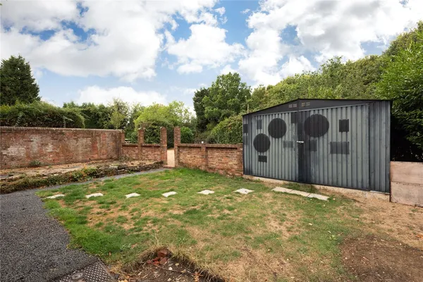Coles Lane, Ockley, RH5 photo 14