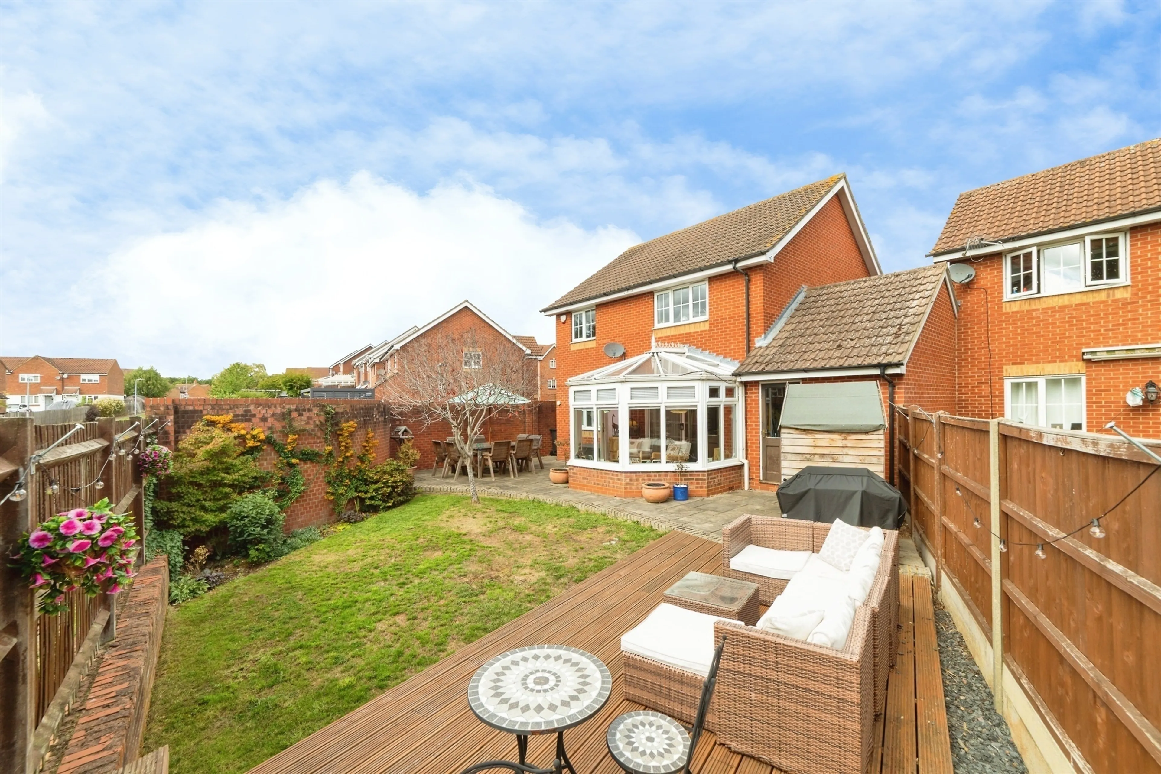 Property at Harvest Lane, Stevenage