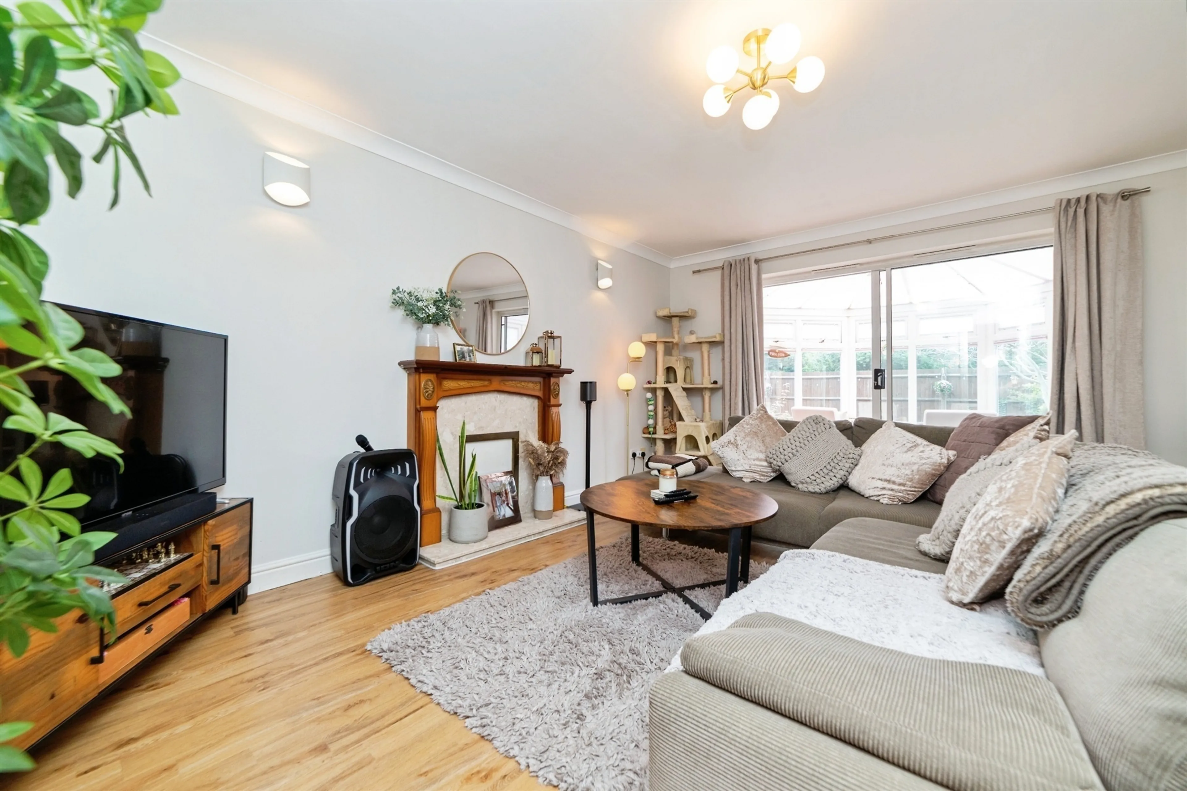 Property at Harvest Lane, Stevenage