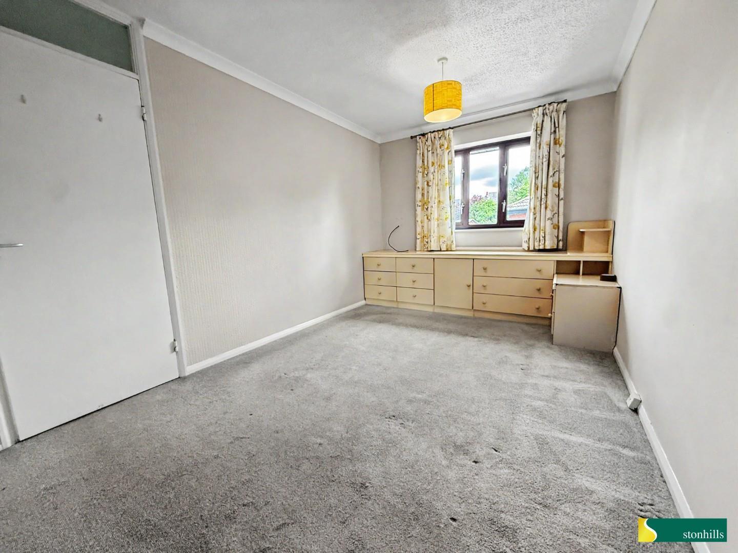 Berkeley Close, Northampton Image 11