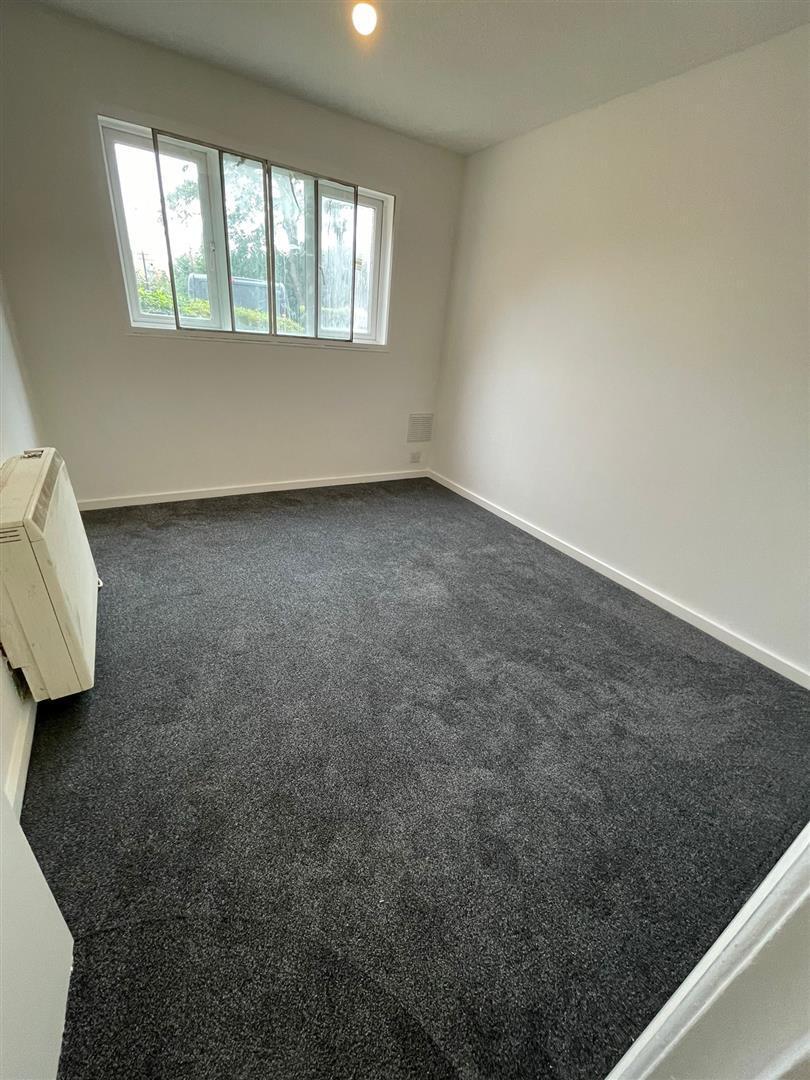 Pycroft Way, London Image 8