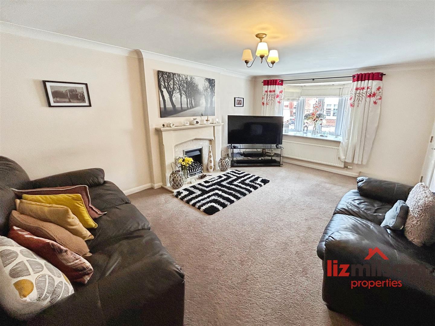 Queen Victoria Drive, Swadlincote Image 3