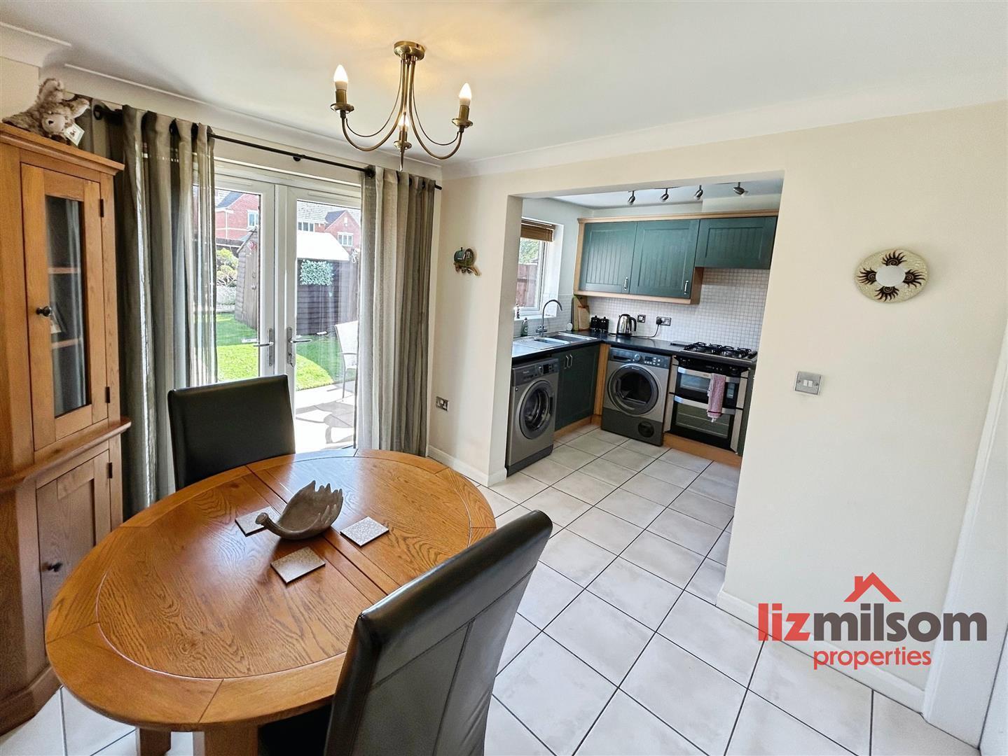 Queen Victoria Drive, Swadlincote Image 5
