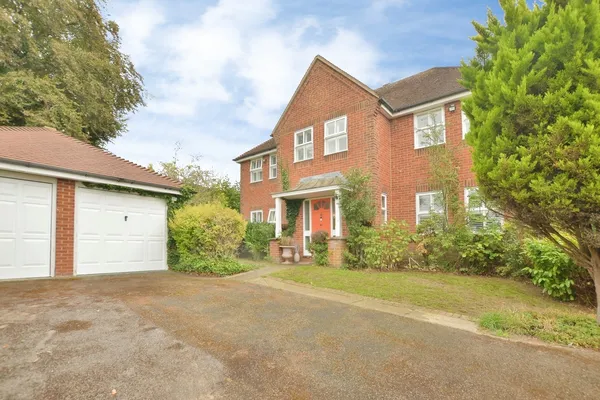 Fountains Close, Willesborough, Ashfo...