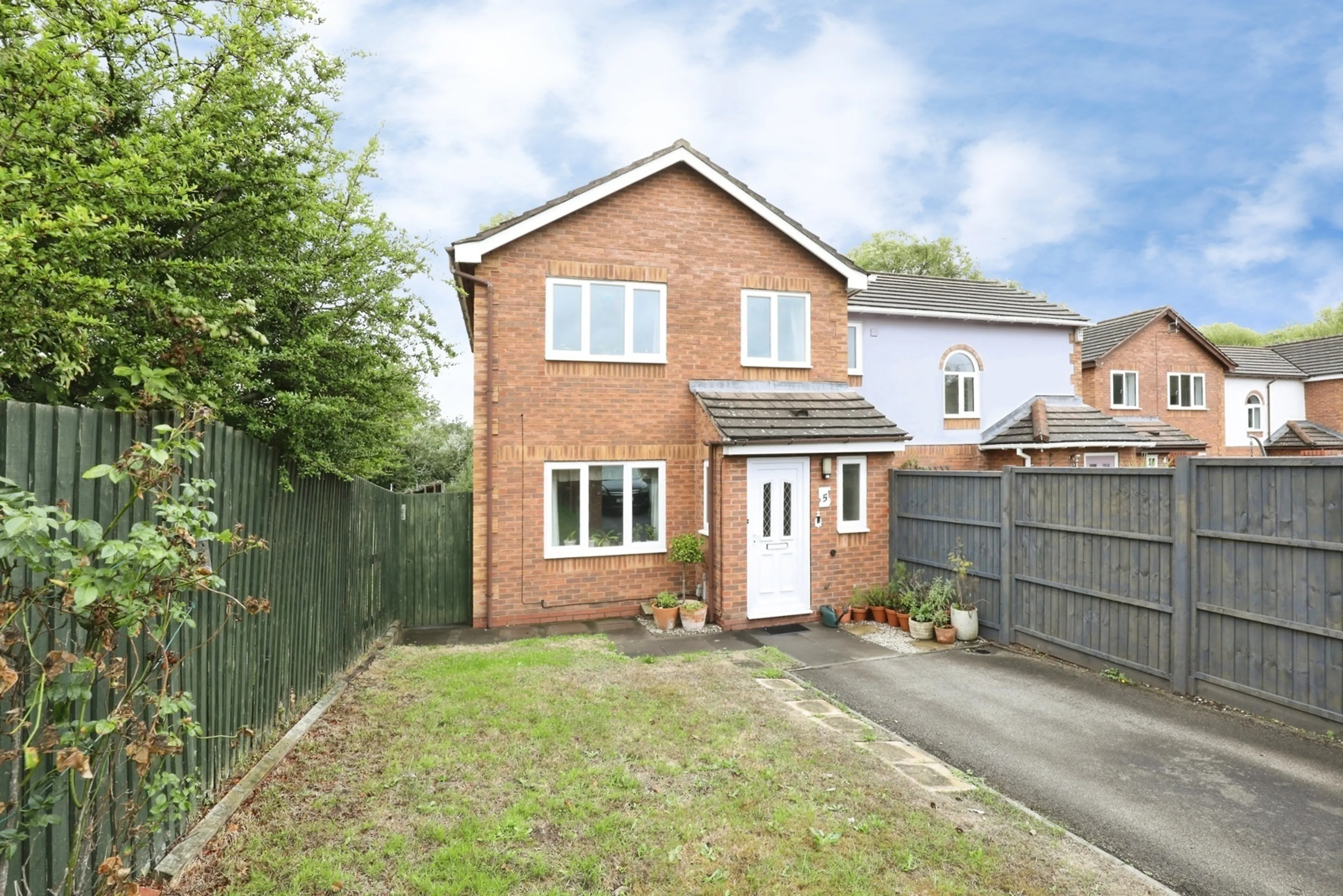 Property photo 0
