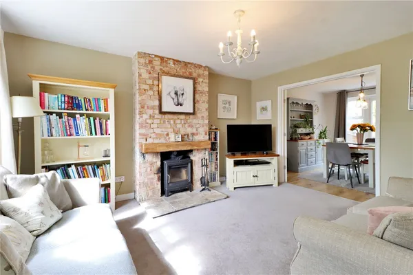 Great Elms, Hadlow, TN11 photo 2