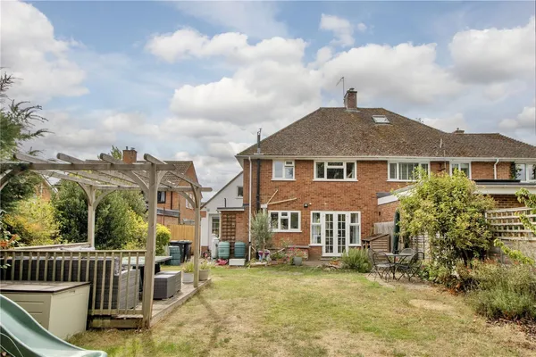 Great Elms, Hadlow, TN11 photo 12