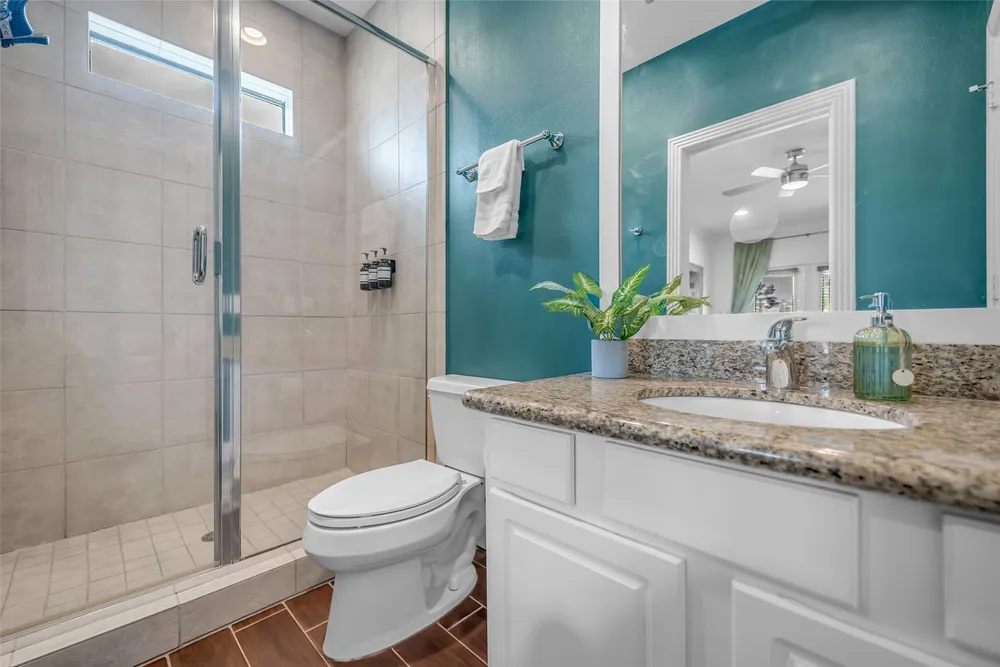 5501 Petty St, Houston, TX 77007