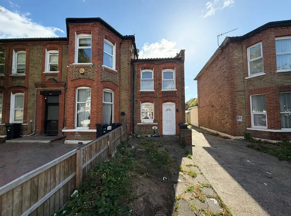 Aldborough Road South, Ilford, IG3