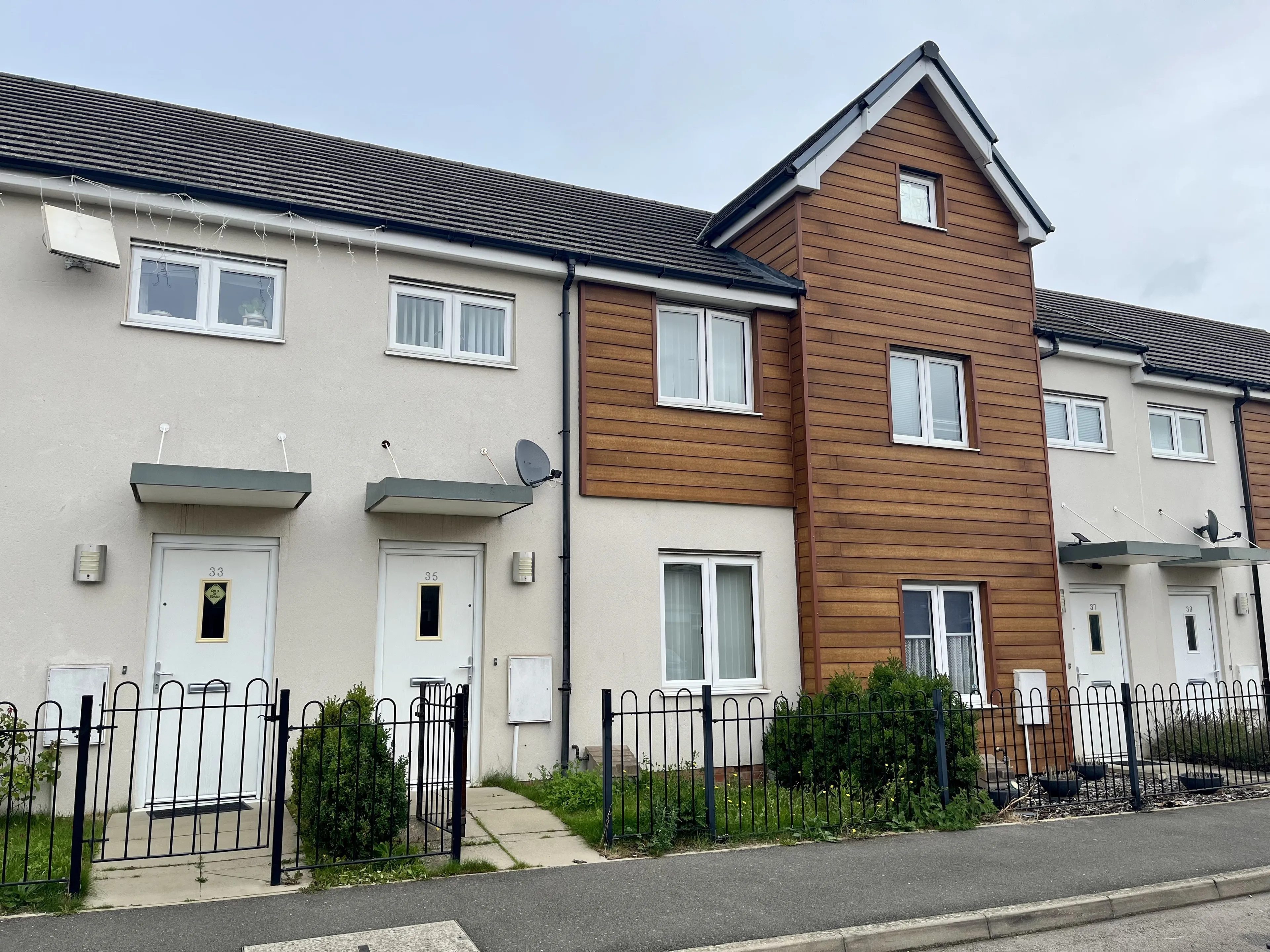 Property photo 0