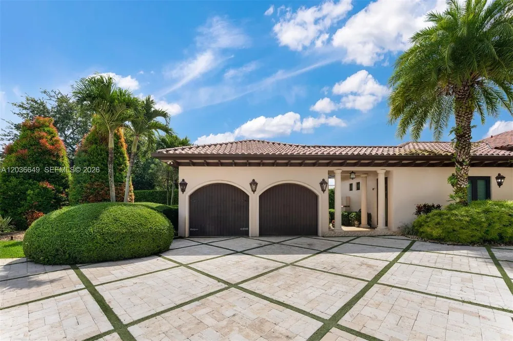 10270 SW 62nd St, Miami, FL 33173