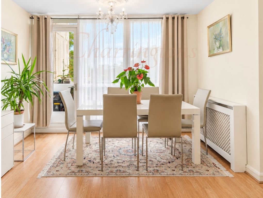 Gated Development  Spacious Two Bedroom Flat  For Sale   Hendon Hall Court  Parson Street NW4  Image 6