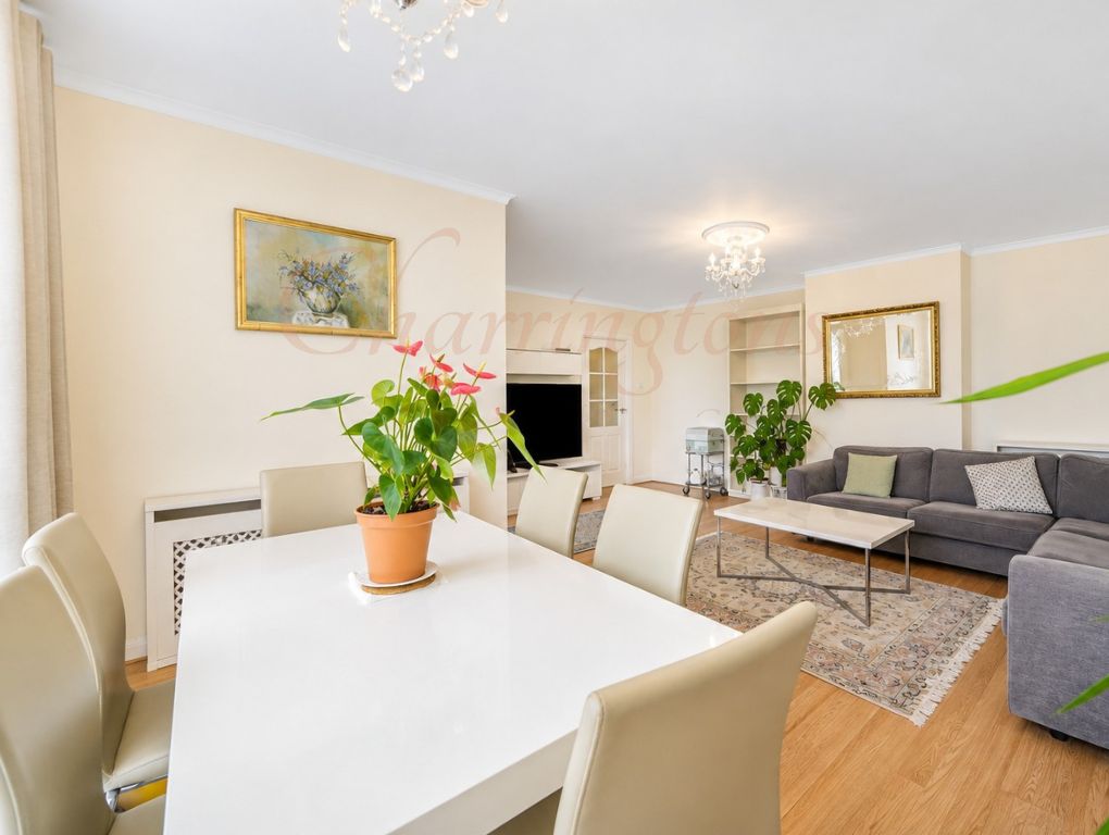 Gated Development  Spacious Two Bedroom Flat  For Sale   Hendon Hall Court  Parson Street NW4  Image 5
