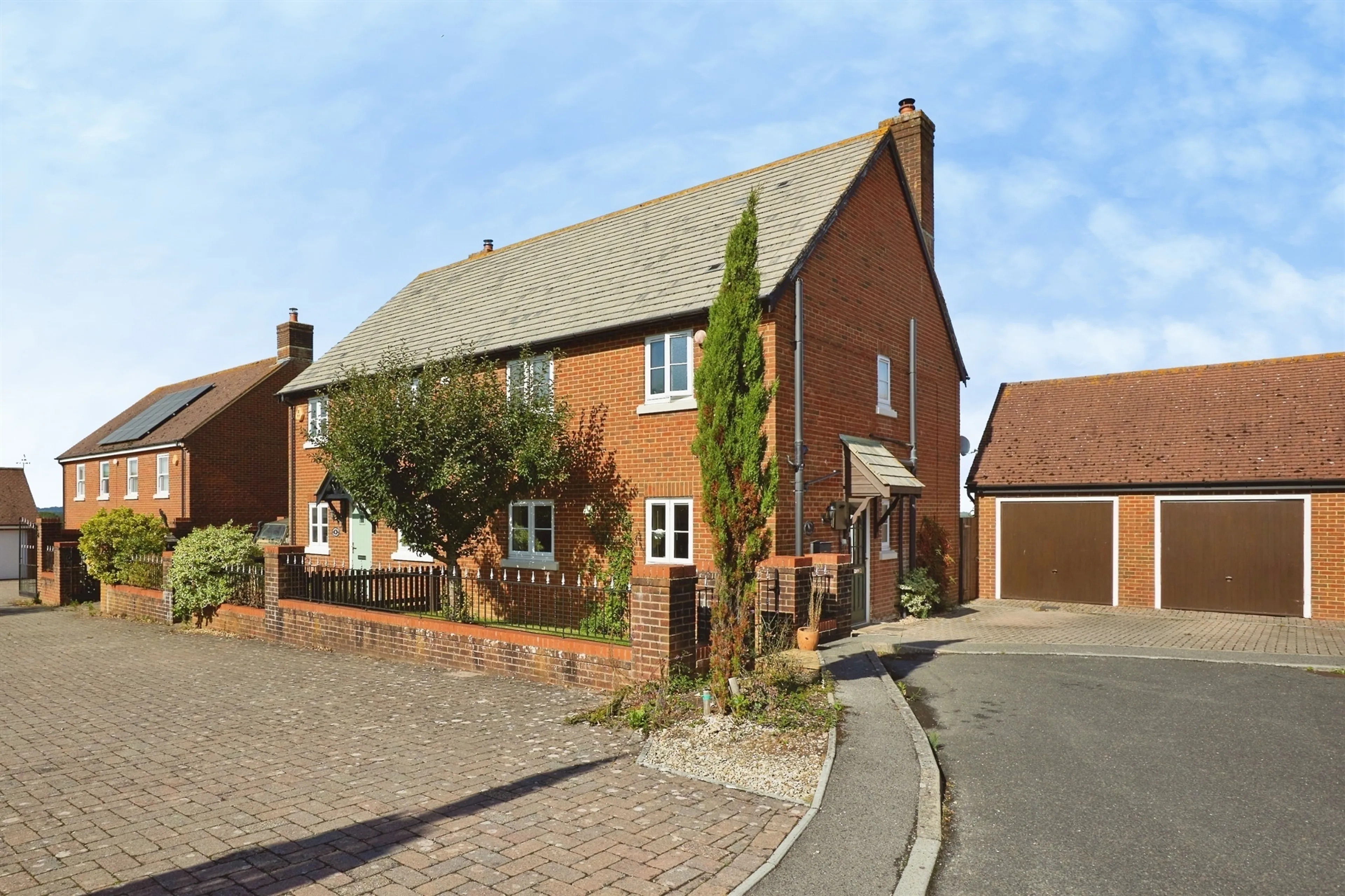 Property photo 0