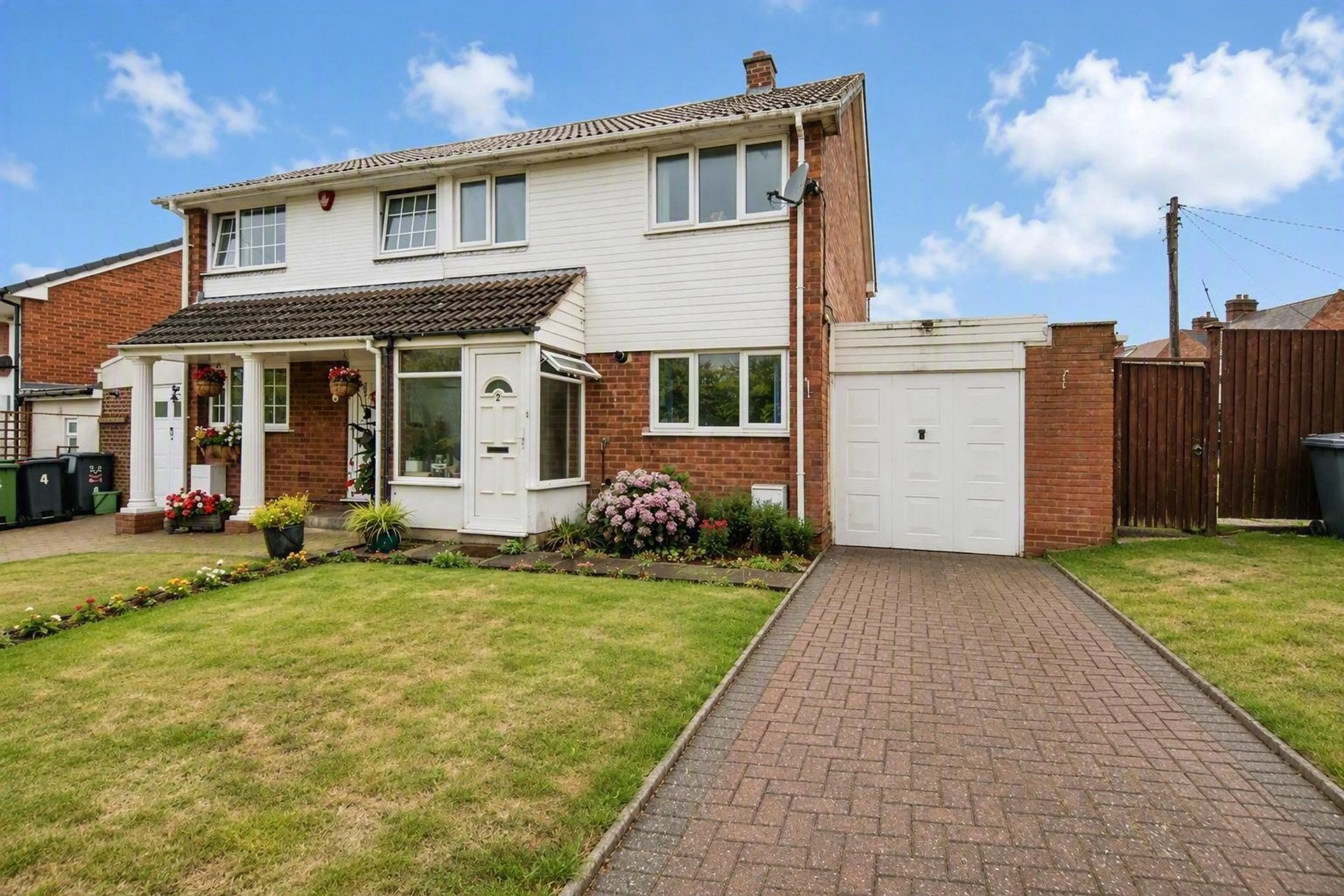 Property photo 0