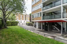 Churchill Gardens Pimlico SW1V photo 11