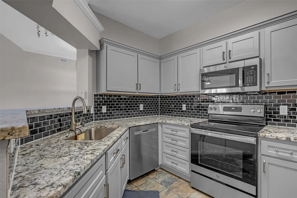 1330 Old Spanish Trail, Houston, TX 77054