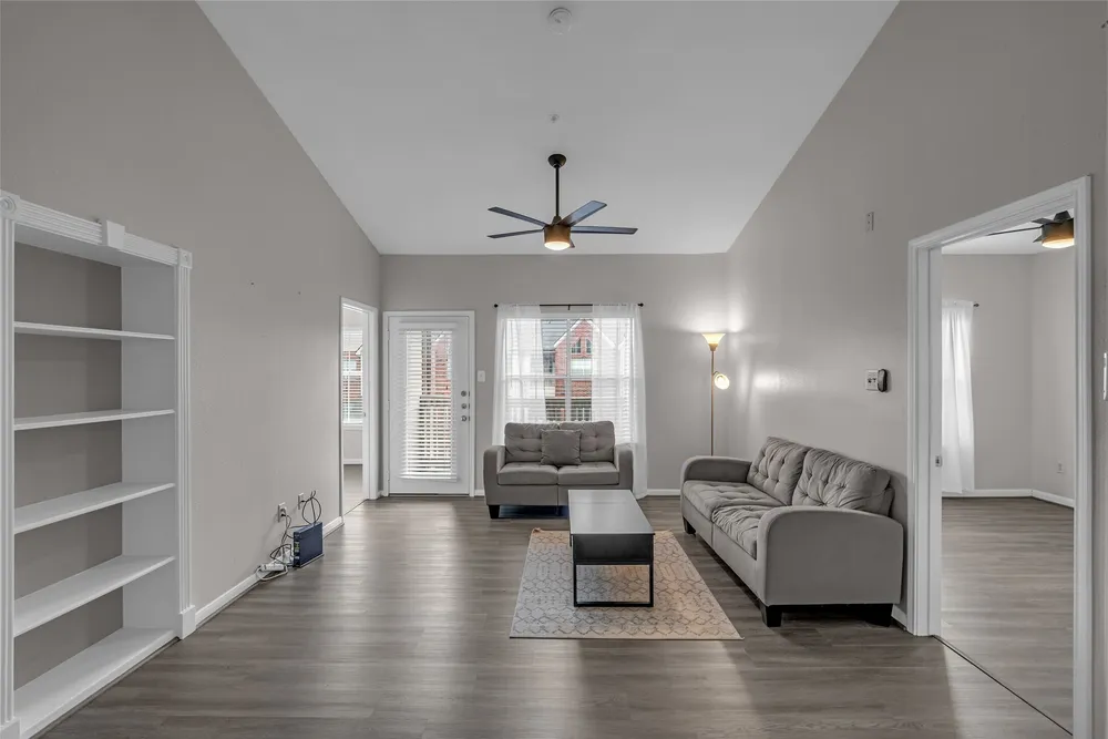 1330 Old Spanish Trail, Houston, TX 77054
