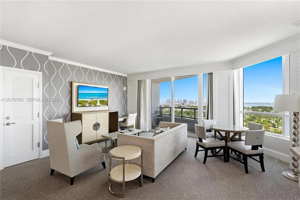 4401 Collins Ave, Miami Beach, FL 33140