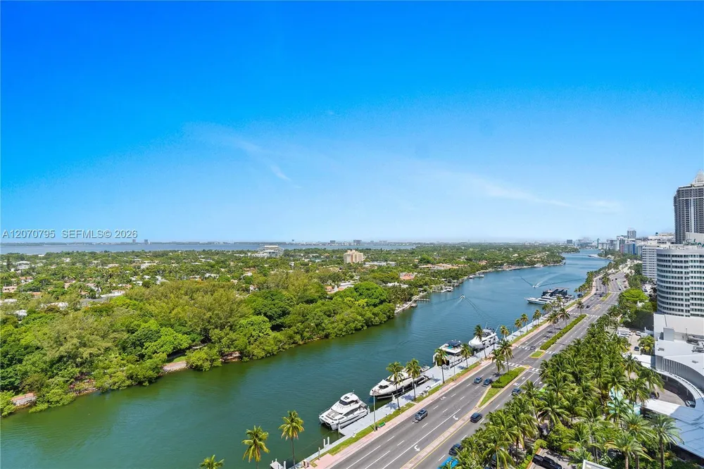4401 Collins Ave, Miami Beach, FL 33140