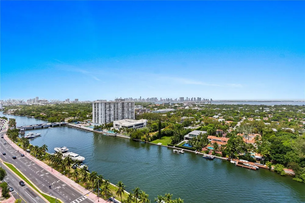 4401 Collins Ave, Miami Beach, FL 33140