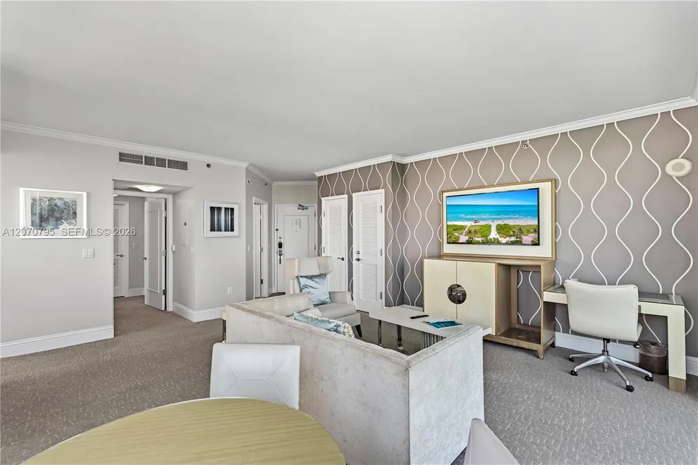 4401 Collins Ave, Miami Beach, FL 33140