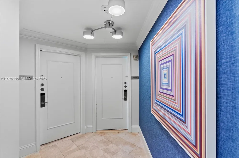 4401 Collins Ave, Miami Beach, FL 33140