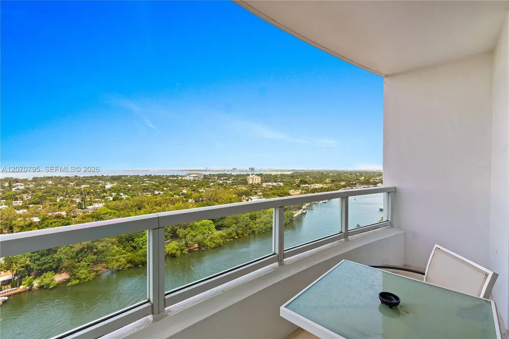 4401 Collins Ave, Miami Beach, FL 33140