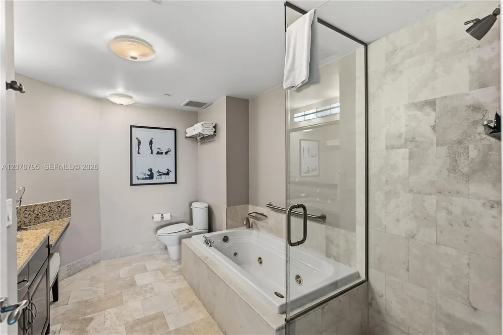 4401 Collins Ave, Miami Beach, FL 33140