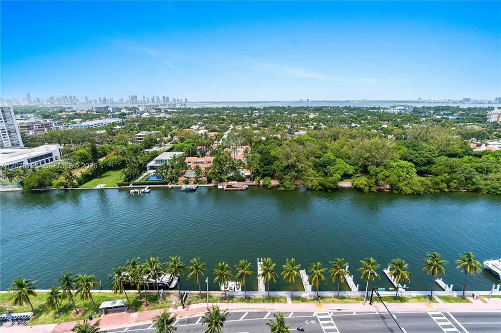 4401 Collins Ave, Miami Beach, FL 33140