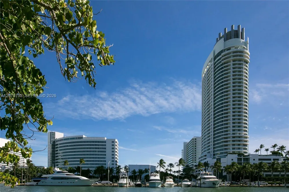 4401 Collins Ave, Miami Beach, FL 33140