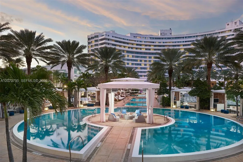 4401 Collins Ave, Miami Beach, FL 33140