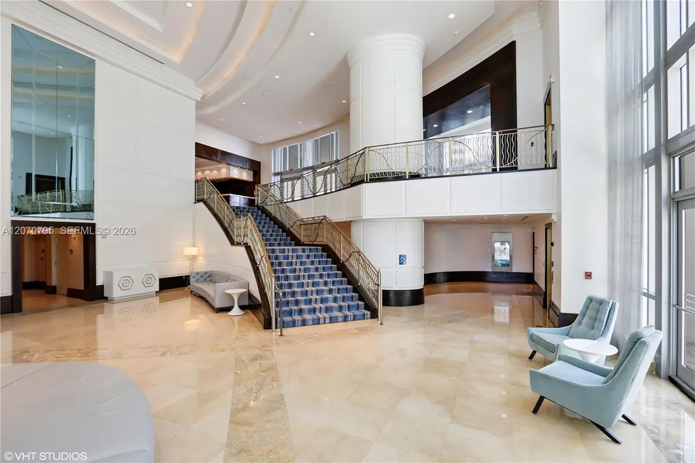 4401 Collins Ave, Miami Beach, FL 33140