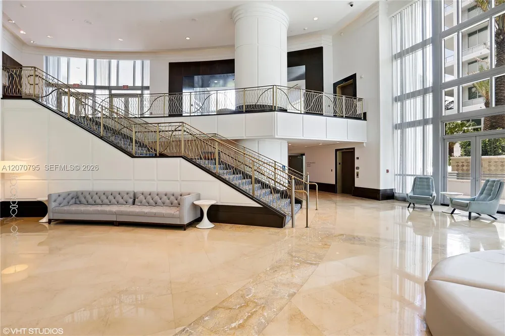 4401 Collins Ave, Miami Beach, FL 33140