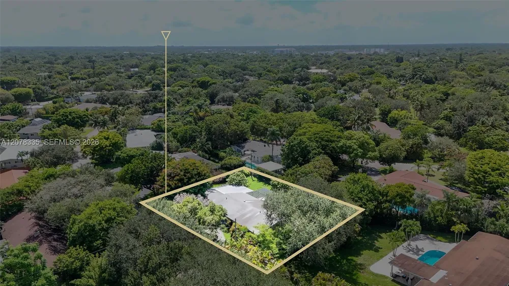7765 SW 133rd Terrace, Pinecrest, FL 33156