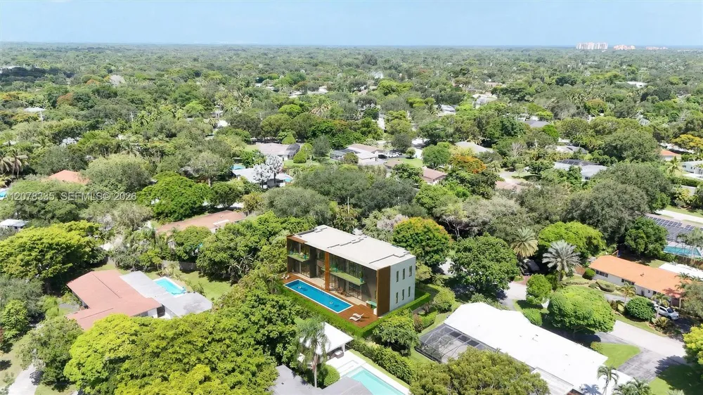 7765 SW 133rd Terrace, Pinecrest, FL 33156