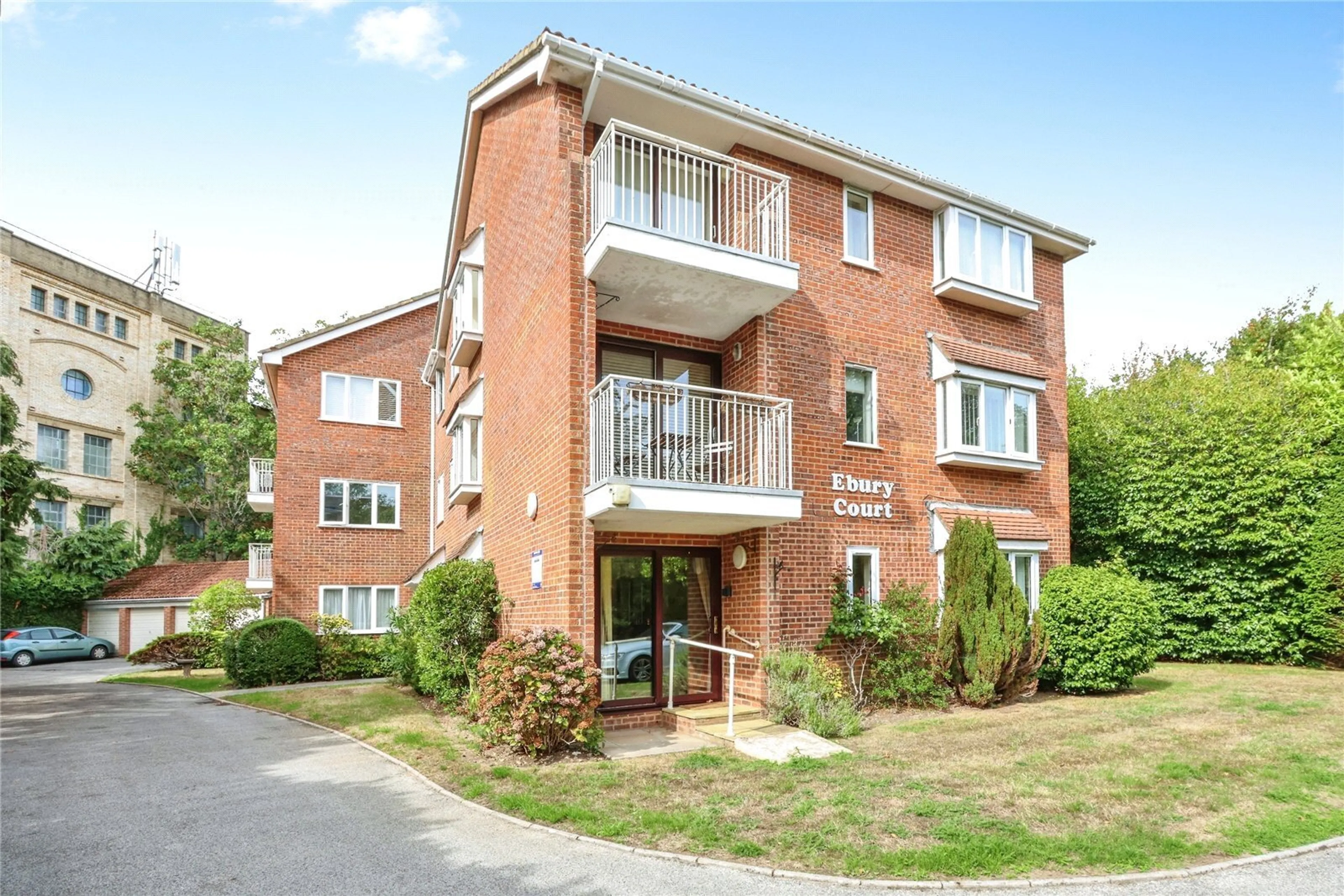Property photo 0