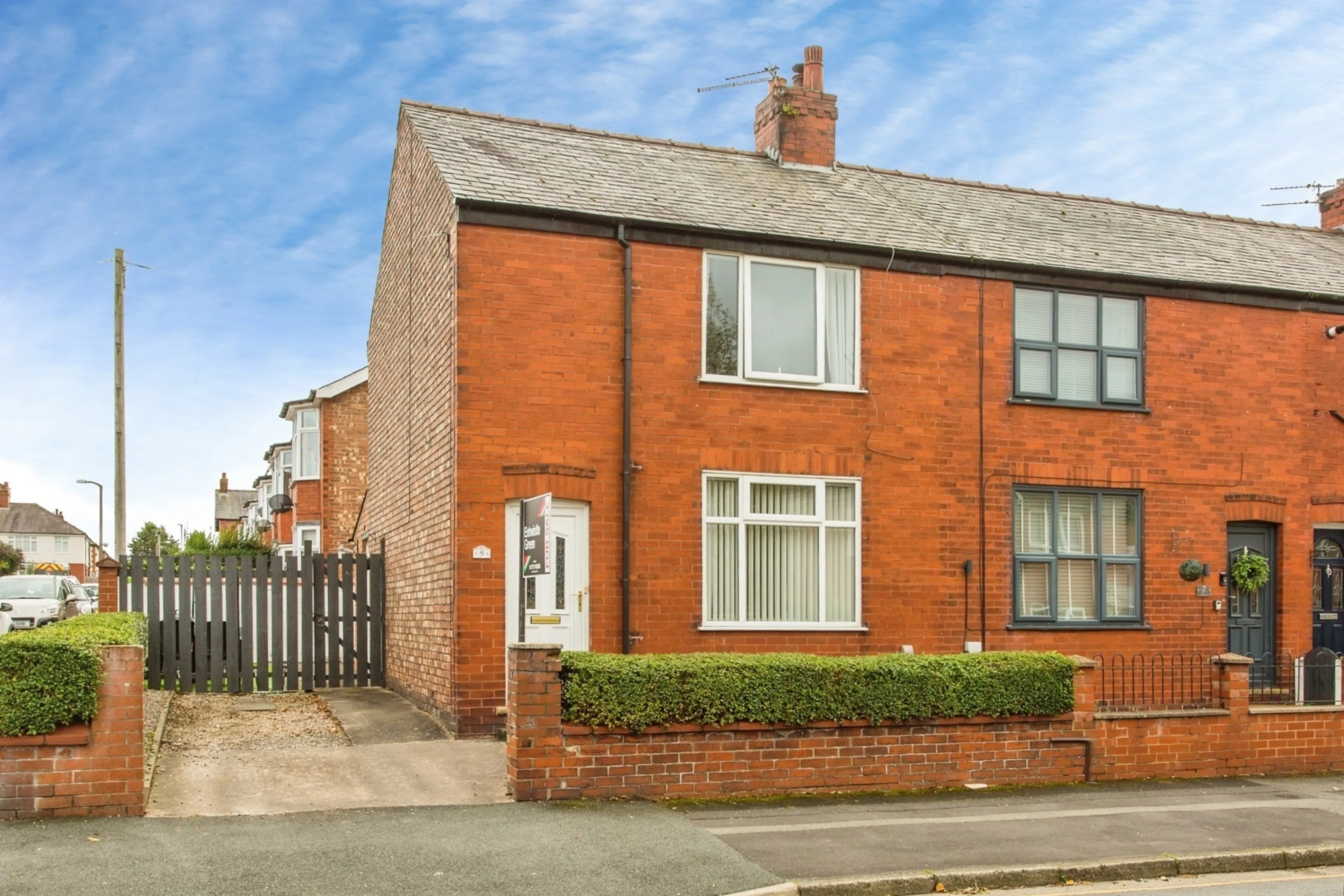 Property photo 0