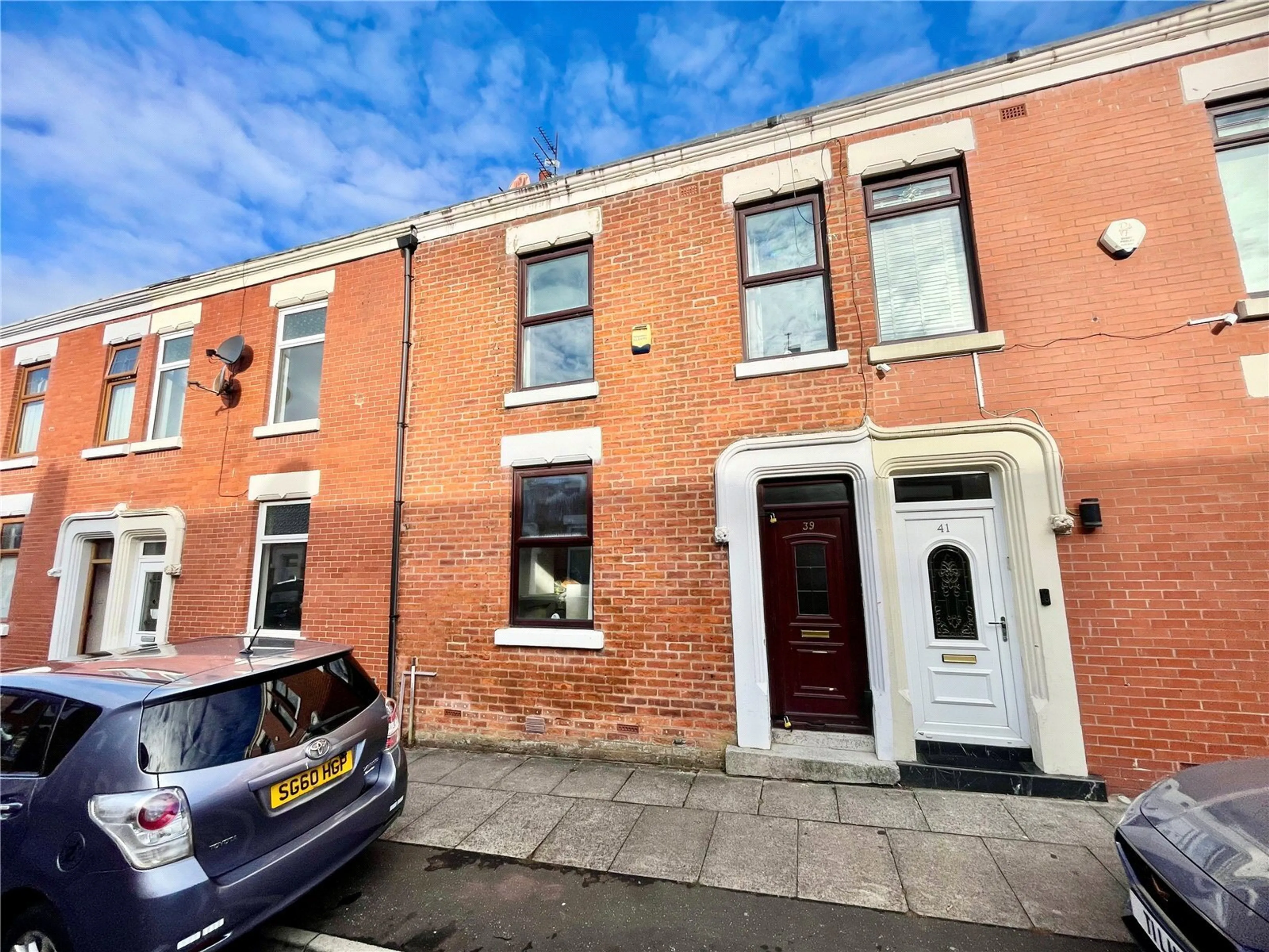 Property photo 0