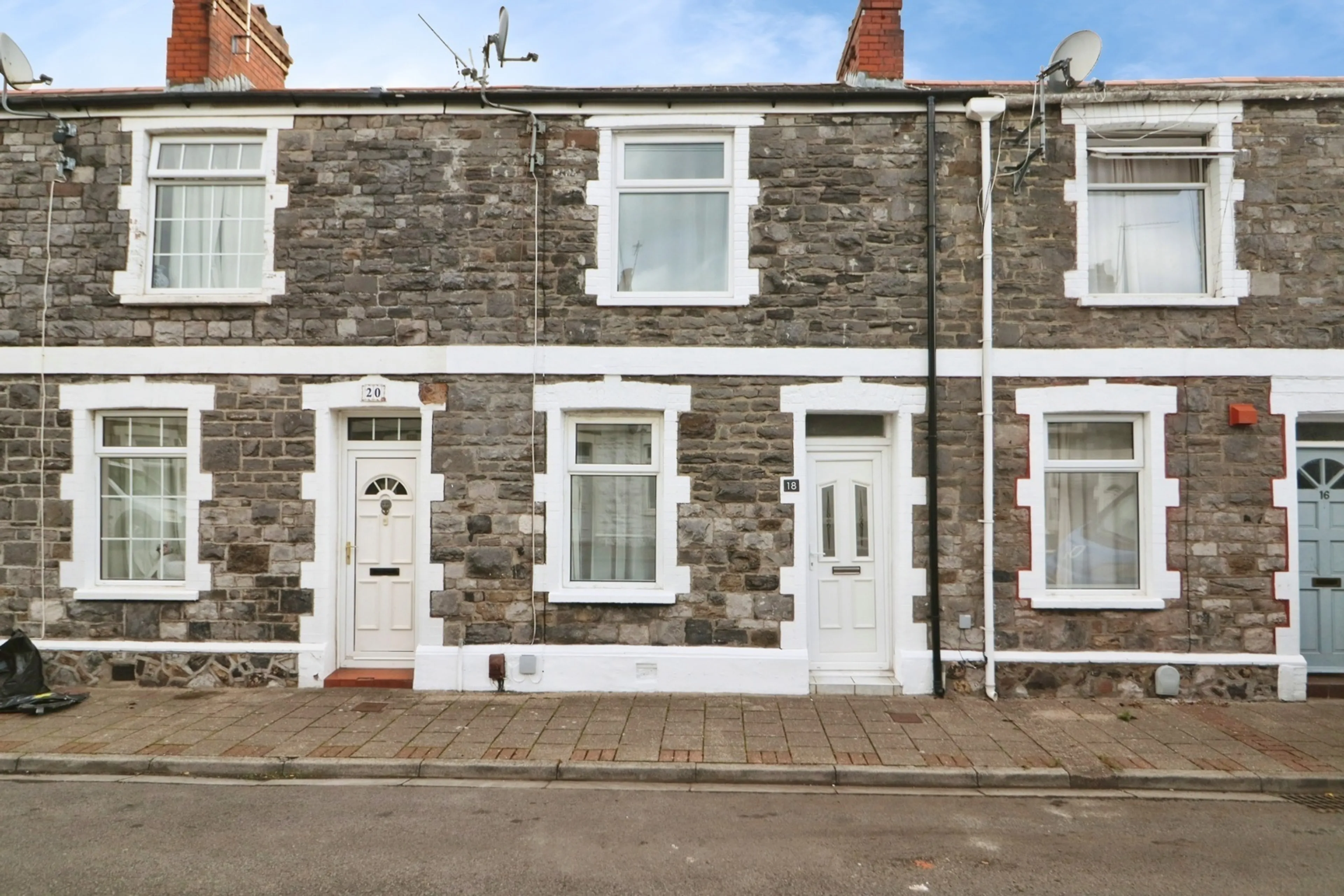 Property photo 0