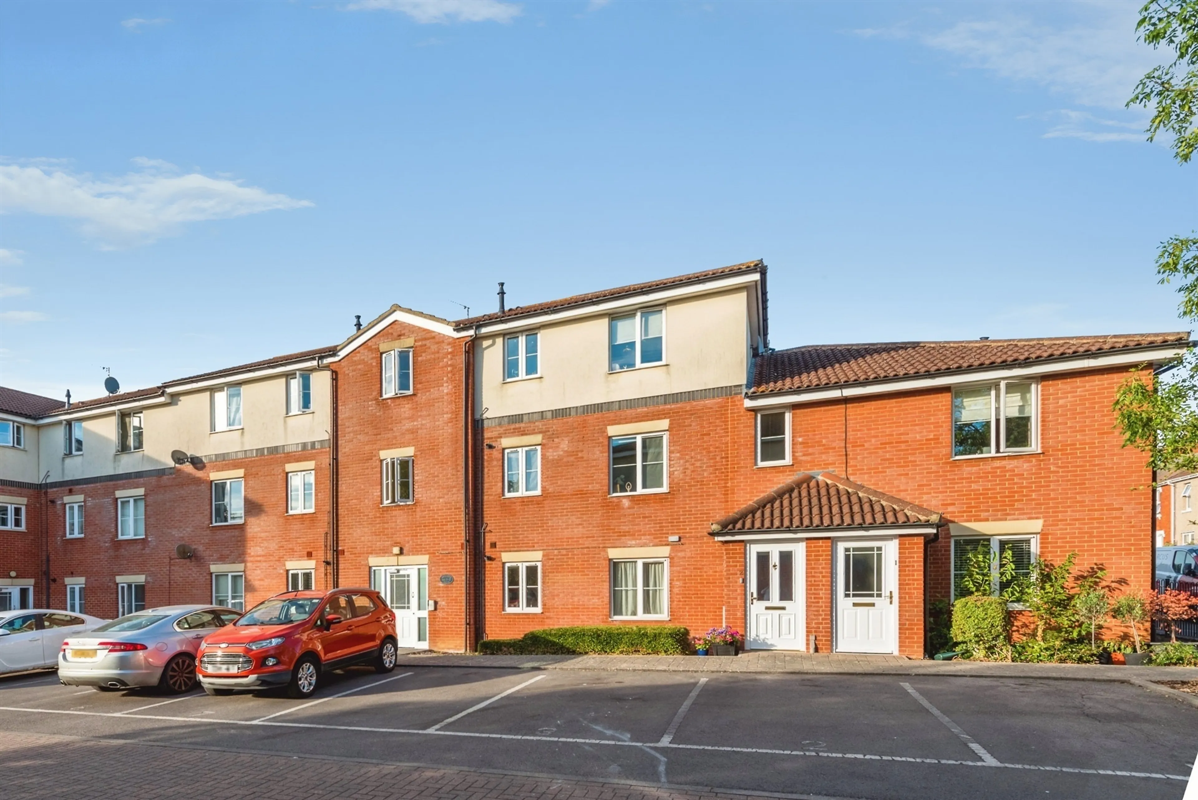 Property photo 0