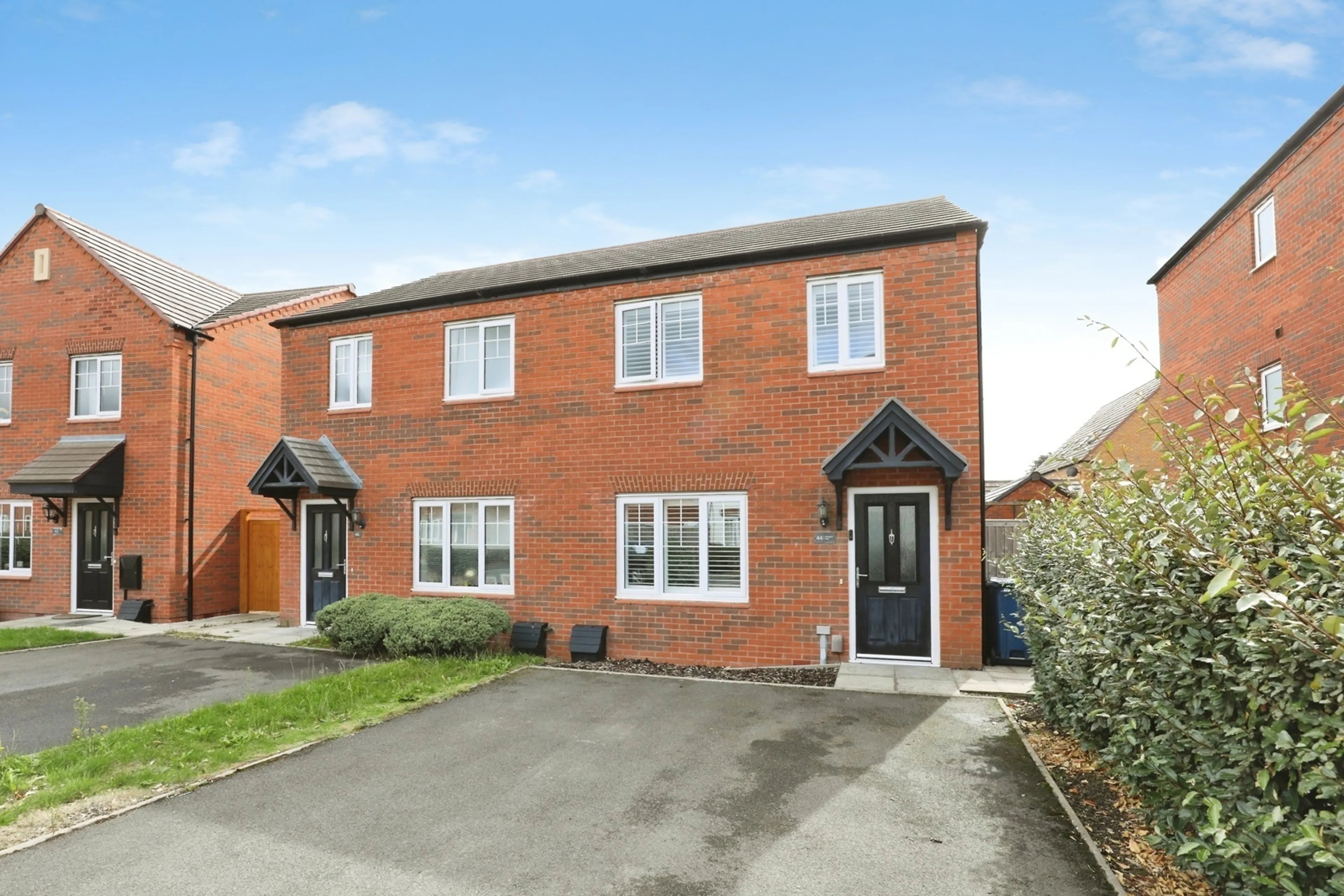 Property photo 0