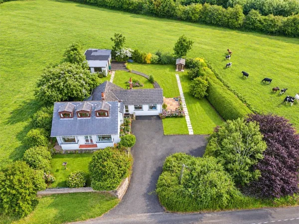 Stryt Isa, Penyffordd, Chester, Flint...