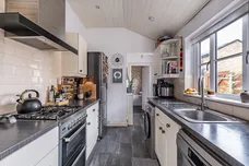 Alfred Road, Kingston Upon Thames, KT1 photo 2
