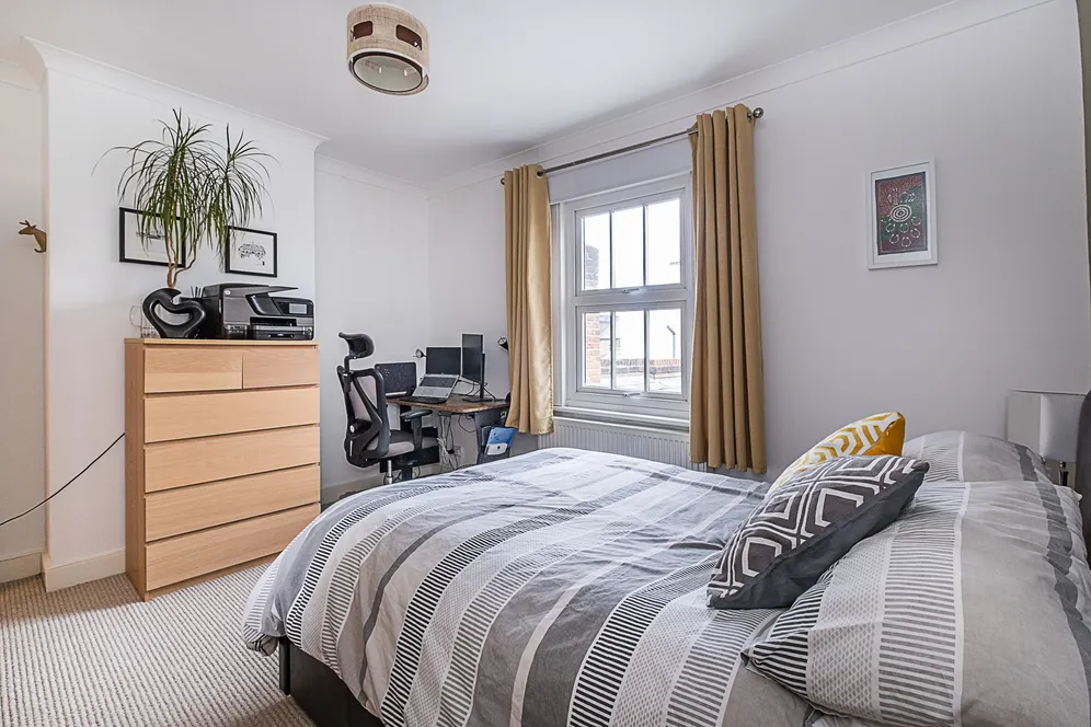 Alfred Road, Kingston Upon Thames, KT1 photo 5